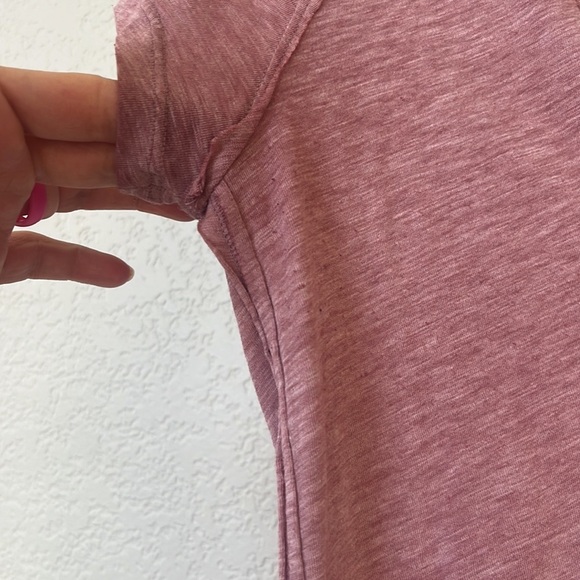 We The Free Free People Clementine V Neck Tee Shirt Top Berry Pink size Small - Picture 5 of 11